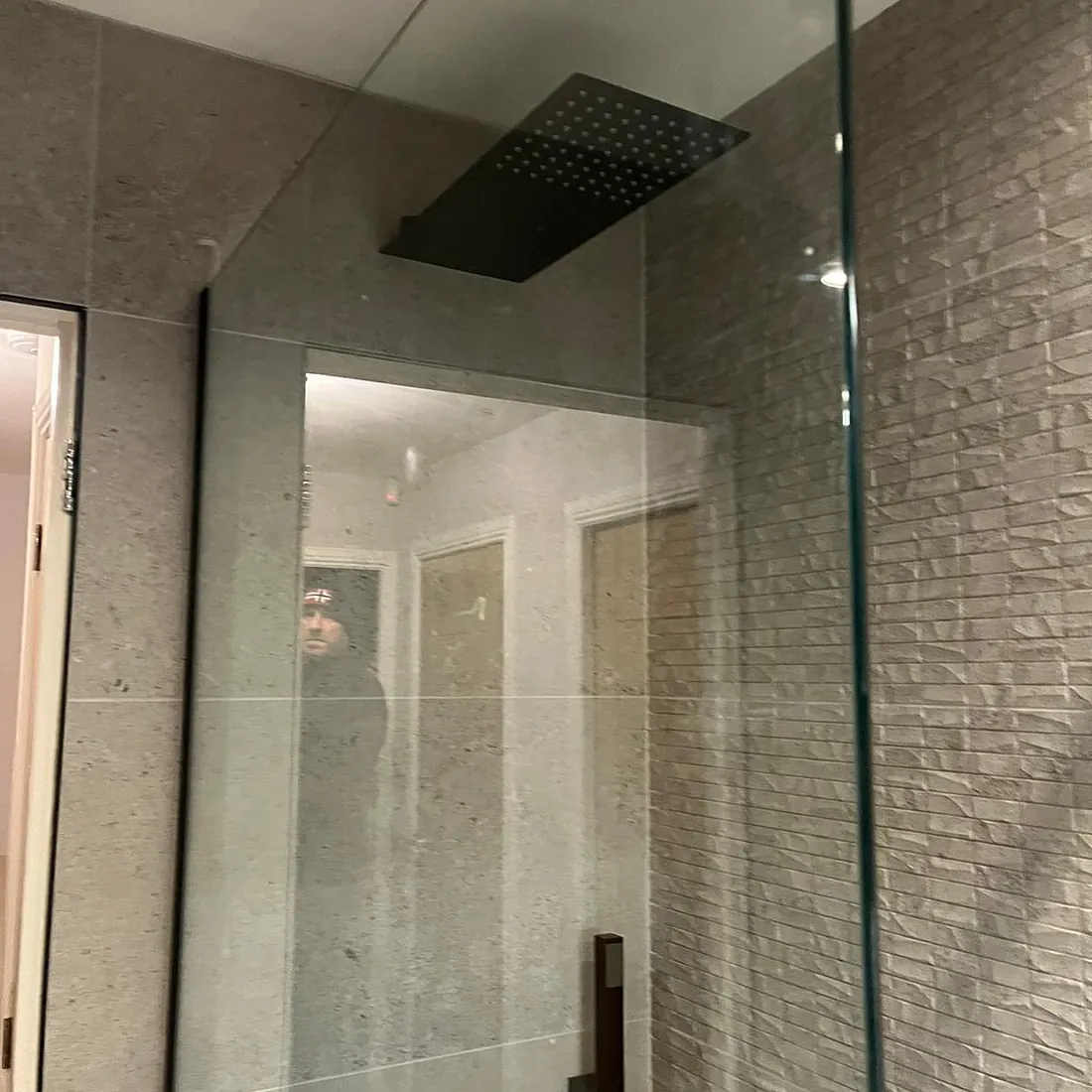 shower enclosure